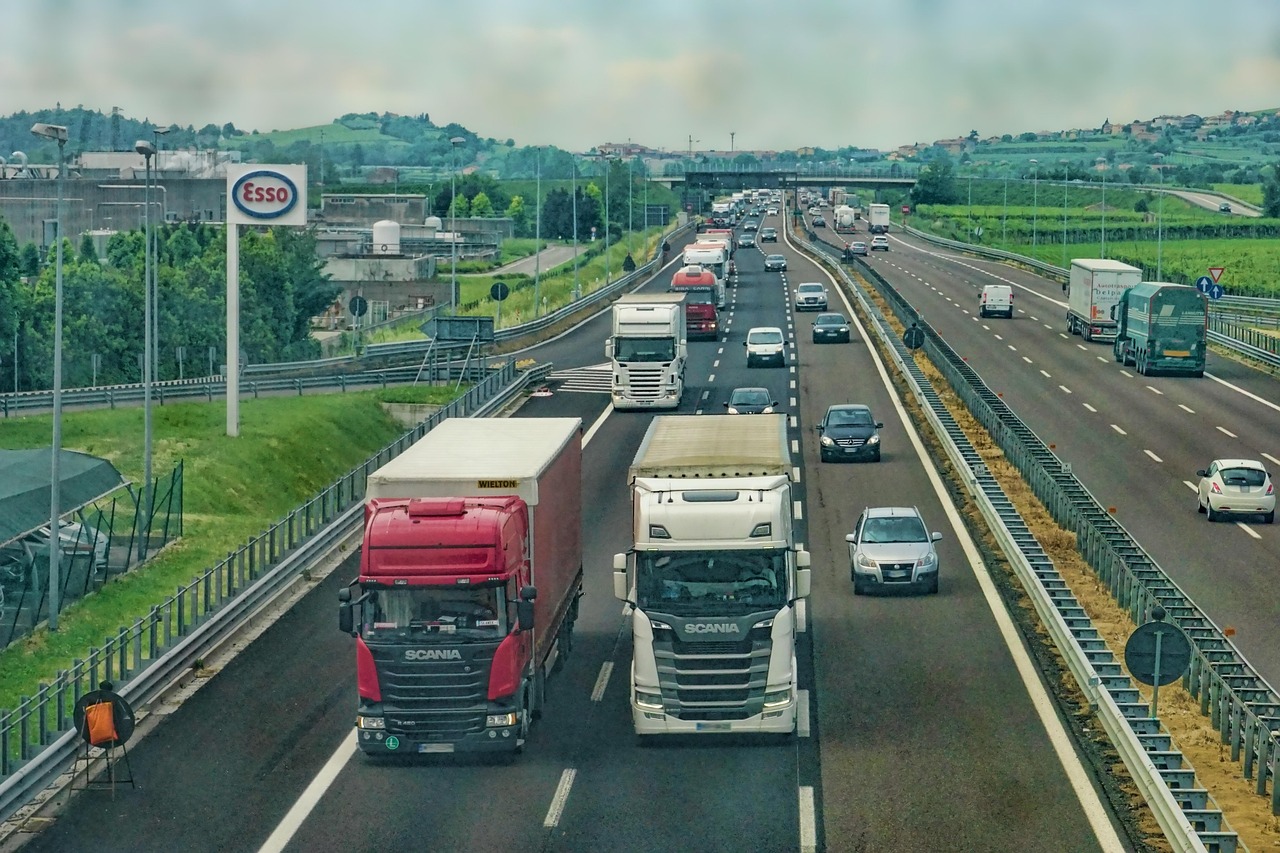 Monitoring firemní flotily – jak využít palubní kamery v podnikání?
